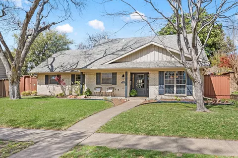 7853 El Pensador Dr, Dallas, TX 75248