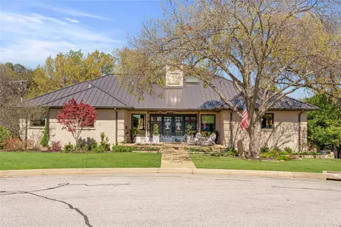 4304 Briarhaven Rd, Fort Worth, TX 76109