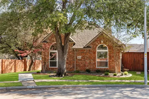 8718 Falls Rd, Irving, TX 75063