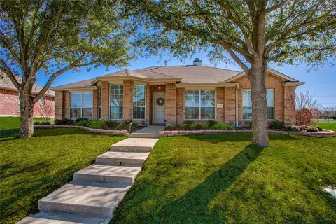 2130 New Holland Dr, Rockwall, TX 75032