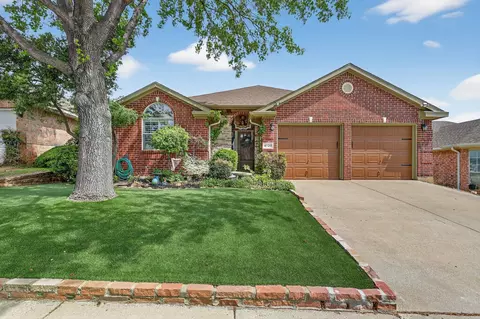 4120 Stone Hollow Way, Euless, TX 76040