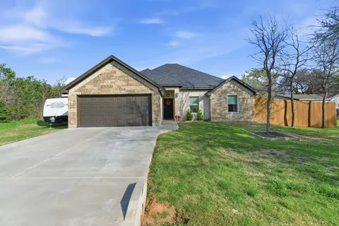 806 Colorado River Dr, Granbury, TX 76048