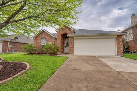 217 Arabian Rd, Waxahachie, TX 75165