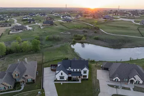12440 Bella Vineyard Dr, Fort Worth, TX 76126