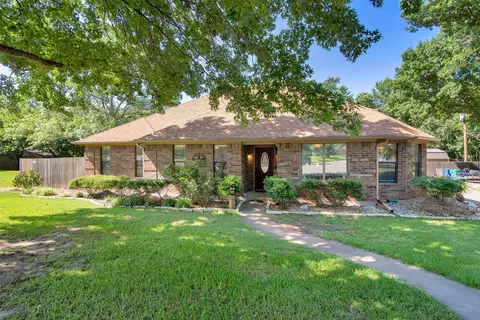 2512 Sherwood Dr, Sherman, TX 75092