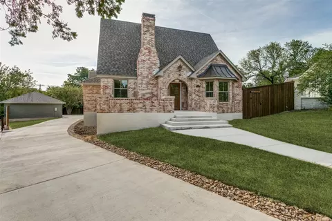 1821 Warner Rd, Fort Worth, TX 76110