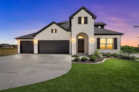 1989 Daybreak Dr, Alvarado, TX 76009