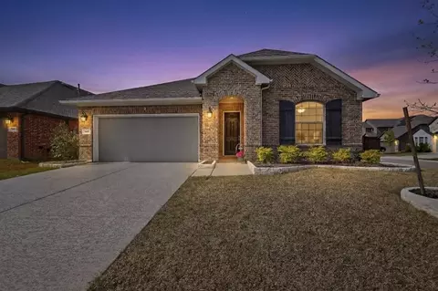 1805 Arbor Dr, Forney, TX 75126