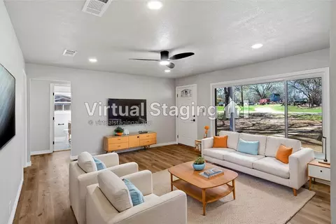 131 Long St, Bowie, TX 76230