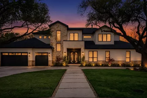 12007 Quincy Ln, Dallas, TX 75230