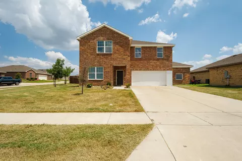 313 Concho River Dr, Glenn Heights, TX 75154
