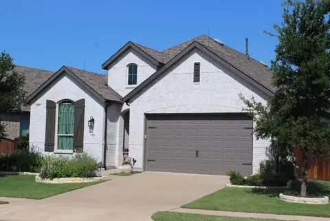 1201 Bluestem Dr, Aubrey, TX 76227