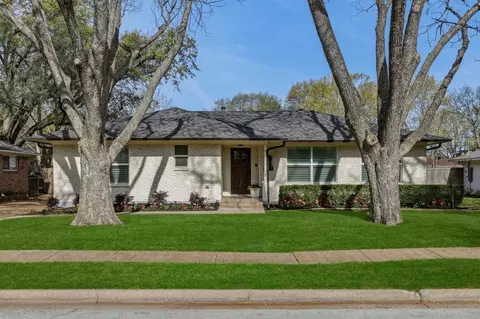 7017 Town North Dr, Dallas, TX 75231