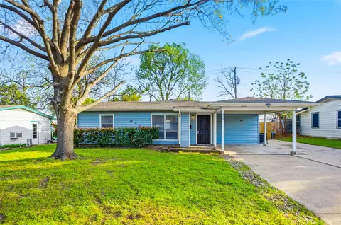 8328 Campanella Dr, Dallas, TX 75243