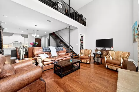 555 Via Amalfi #203, Irving, TX 75039