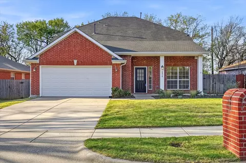 2816 Memorial Dr, Denton, TX 76210