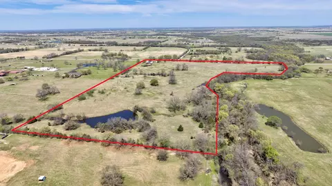 12592 Friendship Rd, Pilot Point, TX 76258