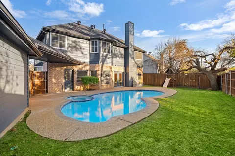 Exterior - 4202 Hearthside Dr, Grapevine, TX 76051 photo 2 of 6