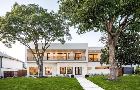 5525 Charlestown Dr, Dallas, TX 75230