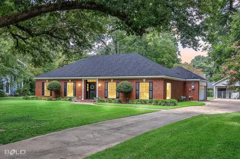 210 Ockley Dr, Shreveport, LA 71105