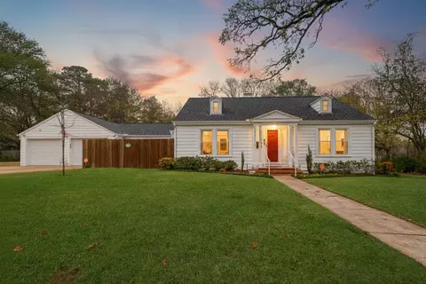 2257 Cleveland St, Paris, TX 75460