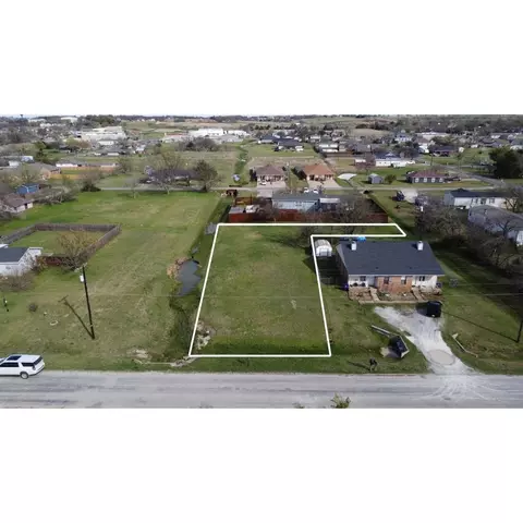 408 N 4th St, Gunter, TX 75058