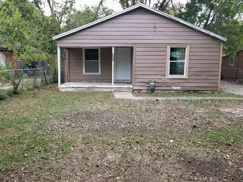 2942 Don St, Dallas, TX 75227
