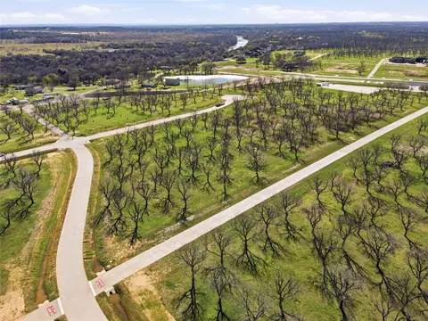 1730 Cirrus Loop, Granbury, TX 76049