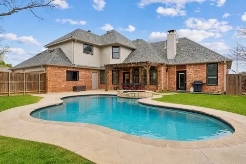 3800 Deer Forest Dr, Denton, TX 76208