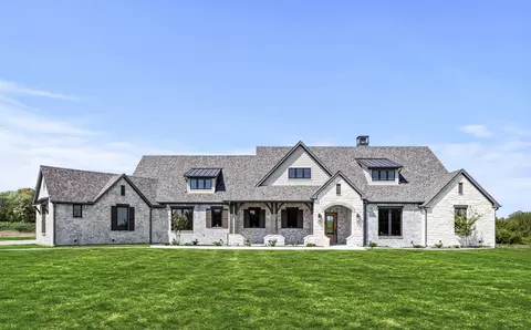 2005 Meadowlark Ct, Aledo, TX 76008