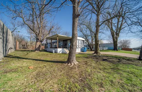 327 Chris Dr, Rockwall, TX 75032