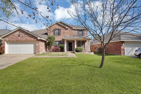 10608 Bluestone Rd, Fort Worth, TX 76108