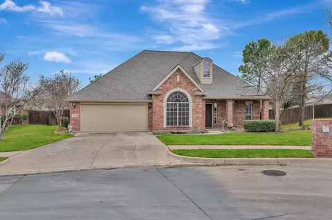 10209 Oldfield Ct, Fort Worth, TX 76244