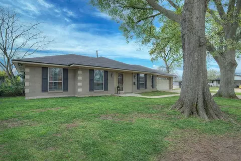 1200 Cove St, Bossier City, LA 71112