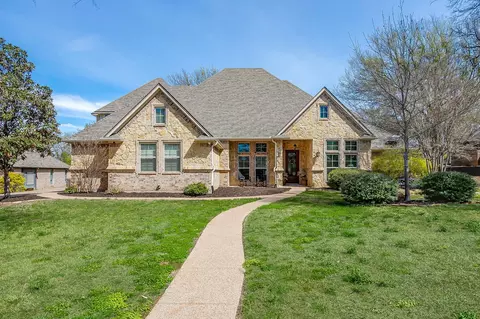 542 S Sugartree Dr, Lipan, TX 76462