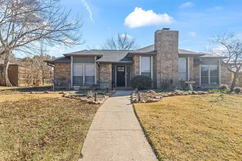 2602 Ramblewood Dr, Carrollton, TX 75006