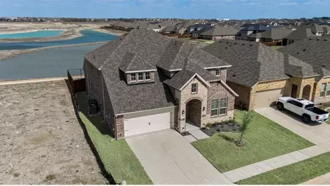 1213 Haggetts Pond Rd, Forney, TX 75126