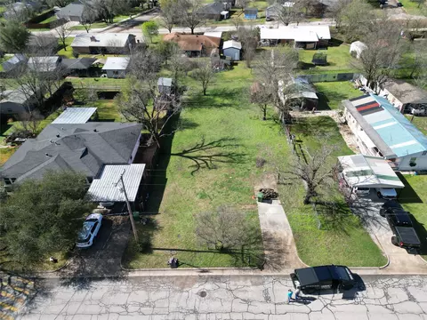 407 S Jefferson St, Glen Rose, TX 76043