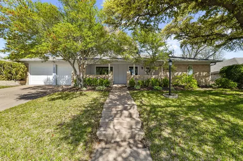 4020 Aragon Dr, Fort Worth, TX 76133