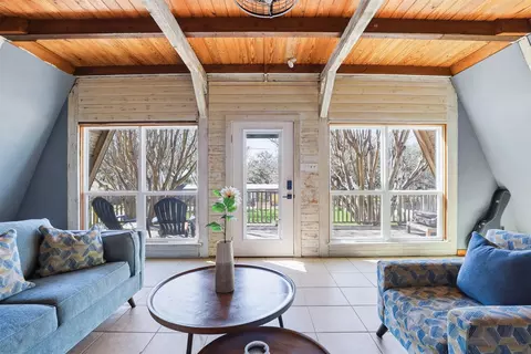 613 Mustang Trl, Granbury, TX 76049