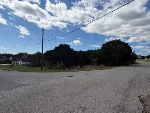 4000 Marana Dr, Granbury, TX 76048