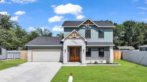 919 SW 3rd Ave, Mineral Wells, TX 76067