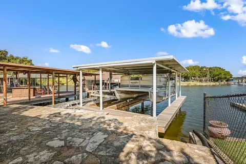 5221 River Ridge St, Granbury, TX 76048