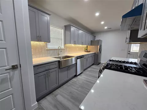 8017 Donegal Ln, North Richland Hills, TX 76180