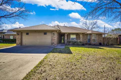 300 Morene Ave, Waxahachie, TX 75165