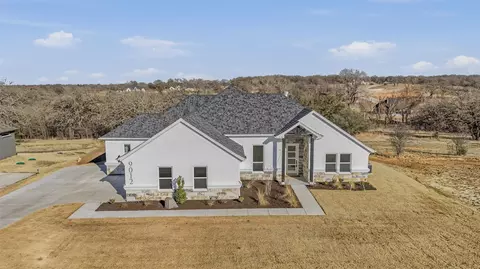 9012 Valley Oak Ct, Springtown, TX 76082