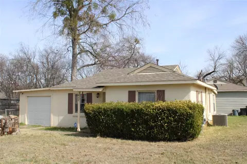 453 S Redford Ln, White Settlement, TX 76108