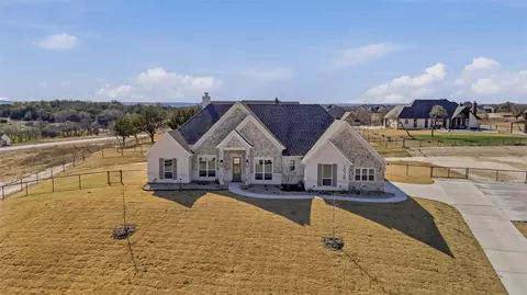 1038 Deer Island Ct, Azle, TX 76020