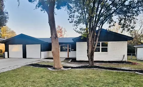 5000 Wyoming Trl, North Richland Hills, TX 76180