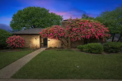 1813 Lake Side Ln, Plano, TX 75023